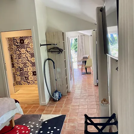Appart13 Piscine Chauffee De Luxe Belvoir13 A 10 Min D Aix Apartment